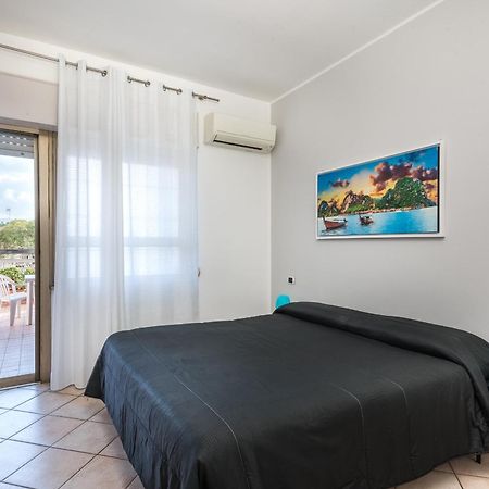 Travelershome 7Metri Guesthouse Ciampino Exterior foto