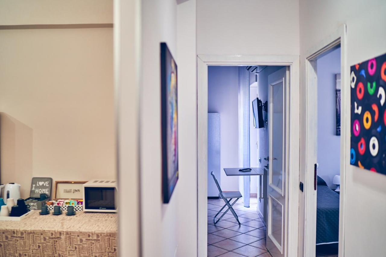 Travelershome 7Metri Guesthouse Ciampino Exterior foto